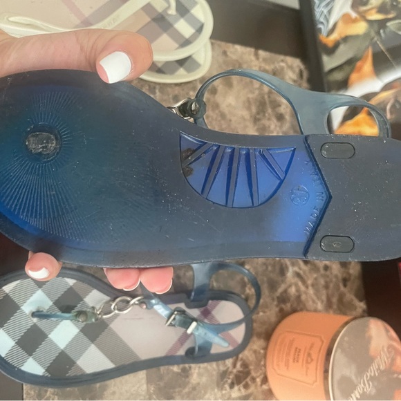 Vintage Burberry sandals - Picture 2 of 2